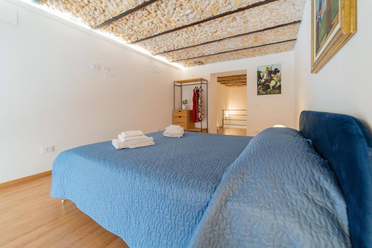 Antico Mercato Di Ortigia Lovely Apartment Szirakúza Kültér fotó