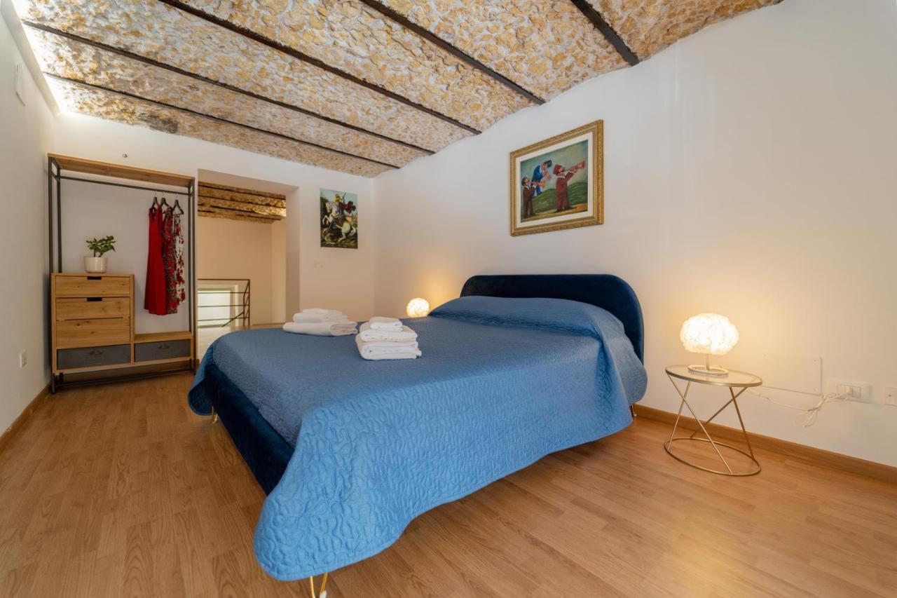 Antico Mercato Di Ortigia Lovely Apartment Szirakúza Kültér fotó