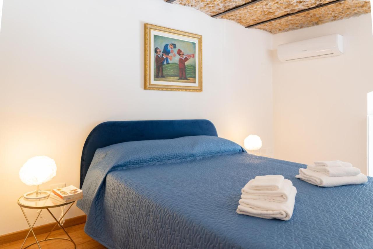 Antico Mercato Di Ortigia Lovely Apartment Szirakúza Kültér fotó